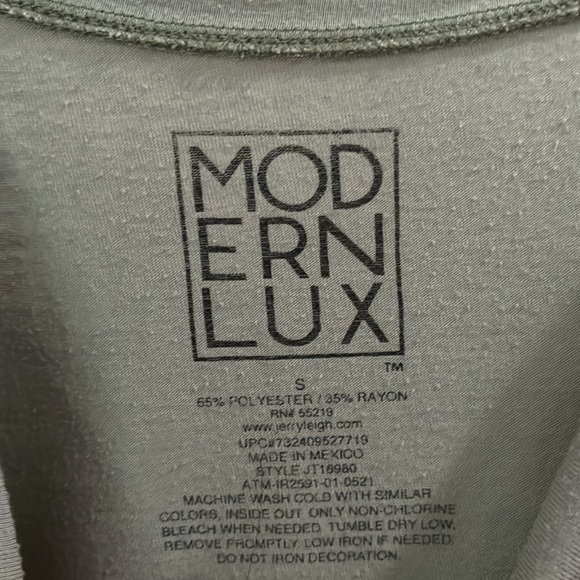 Green moon S t-shirt - Picture 2 of 2